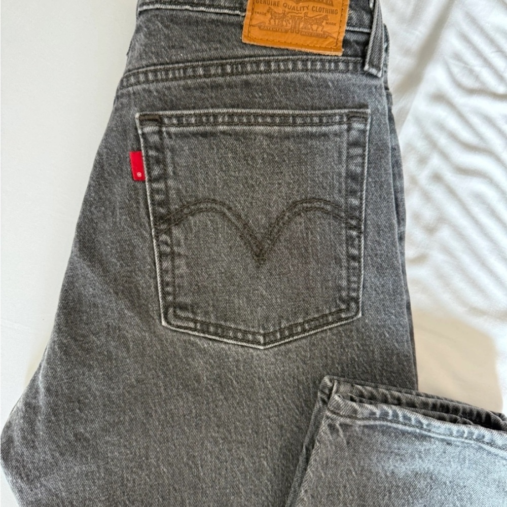 Levi's Wedgie Jeans with Vintage Wash size 26